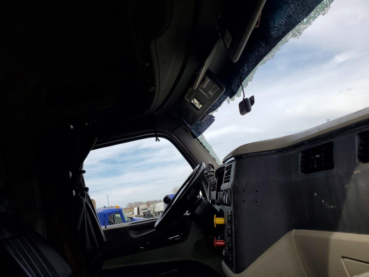 2018 Peterbilt 579 Semi Truck