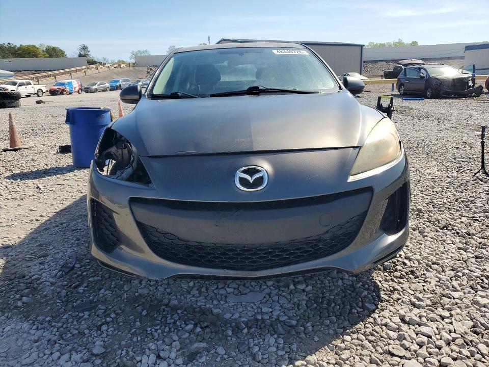 2013 Mazda 3 I
