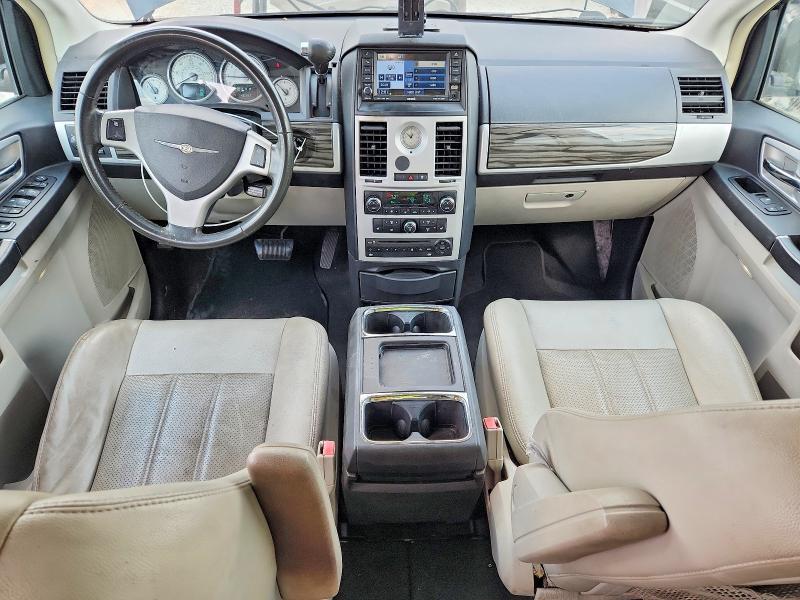 2010 Chrysler Town & Country Touring Plus