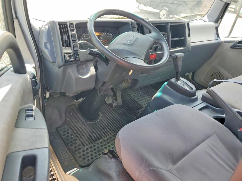 2018 Isuzu NPR HD