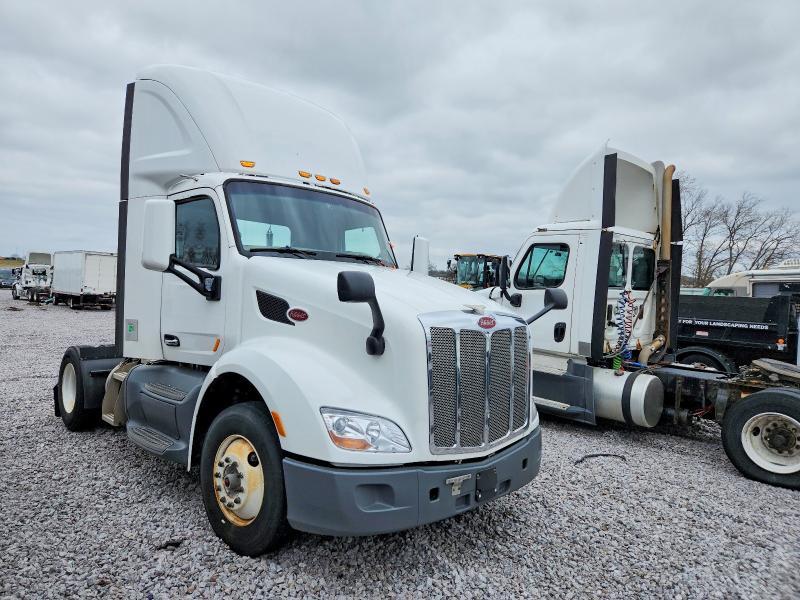 2019 Peterbilt 579 Semi Truck