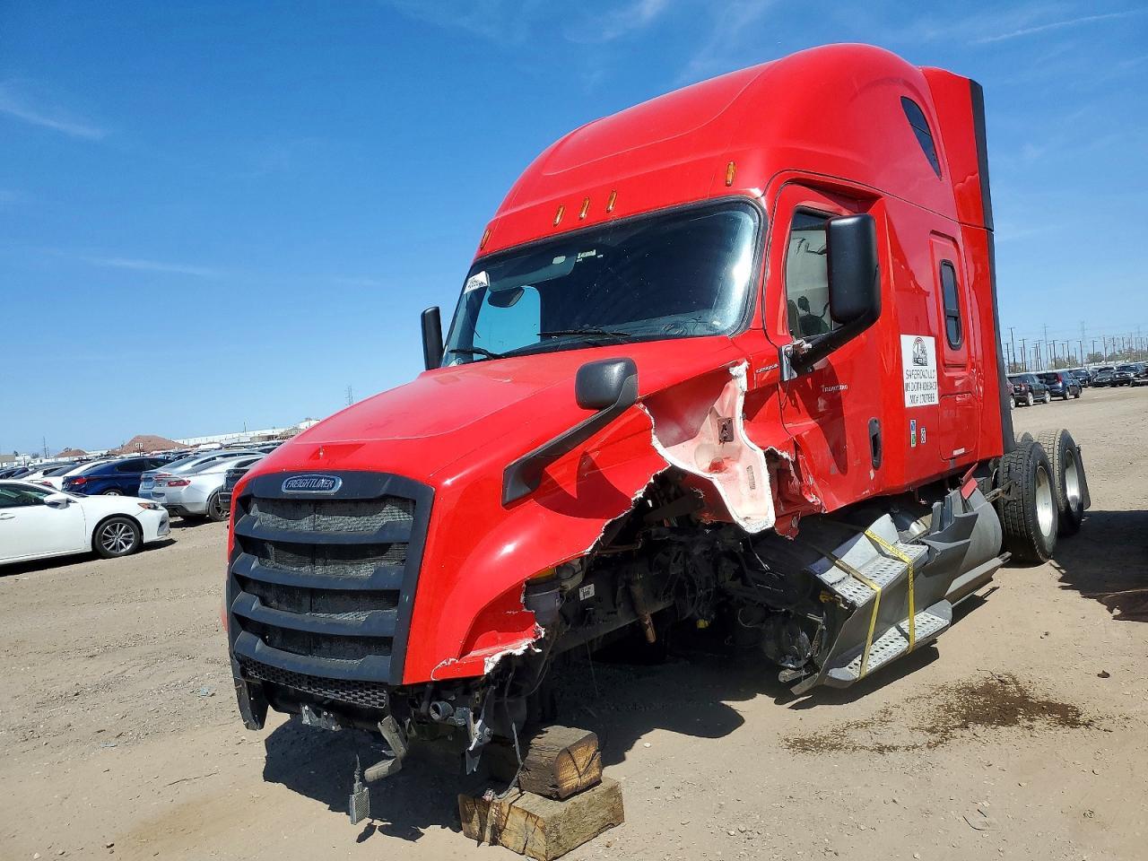 2019 Freightliner Cascadia 126