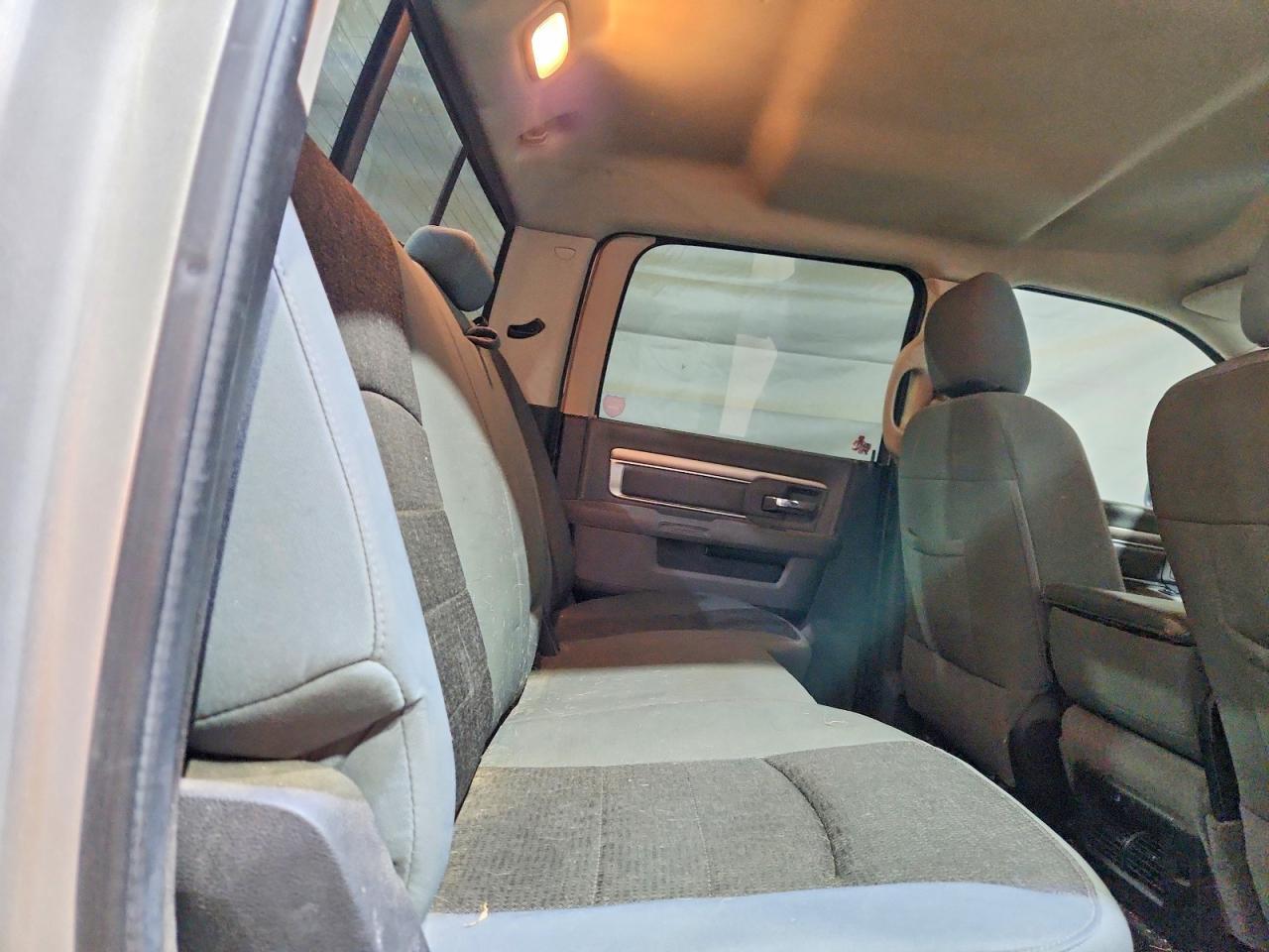 2013 Dodge RAM 1500 SLT