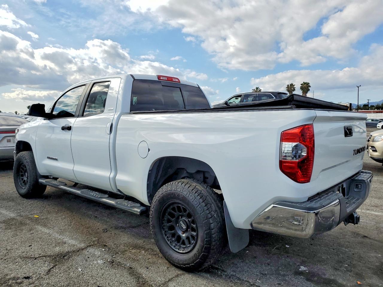 2014 Toyota Tundra SR5