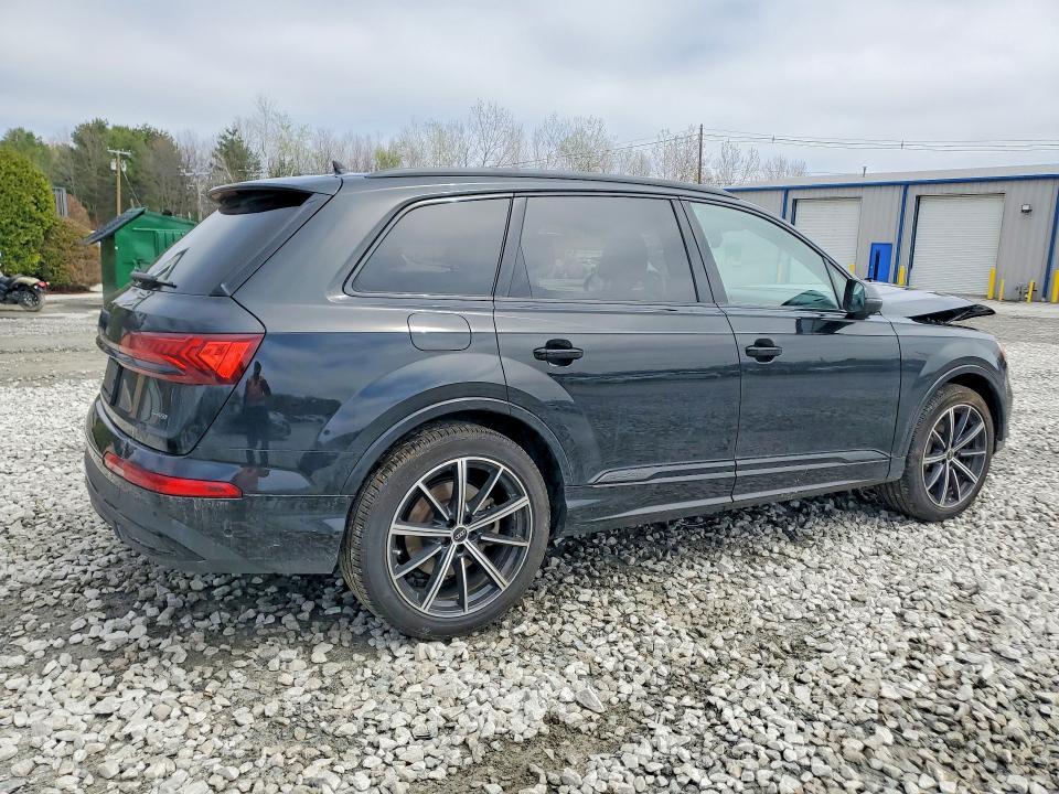 2022 Audi Q7 Prestige