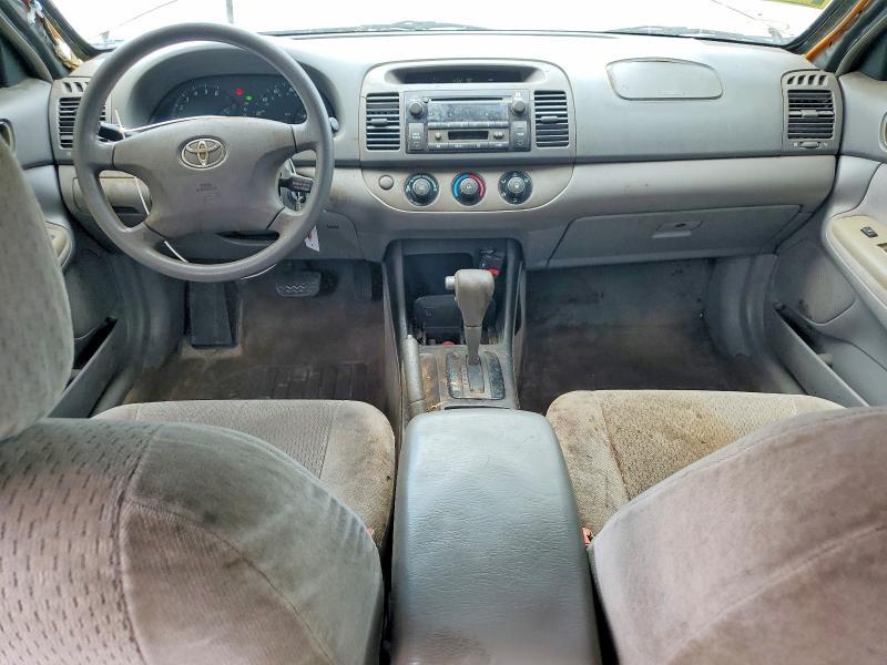 2002 Toyota Camry le