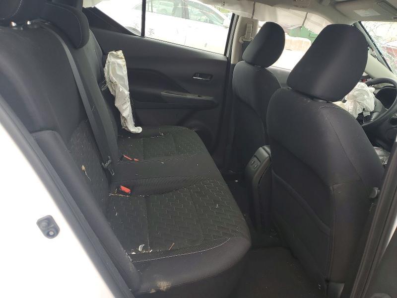 2022 Nissan Kicks sv