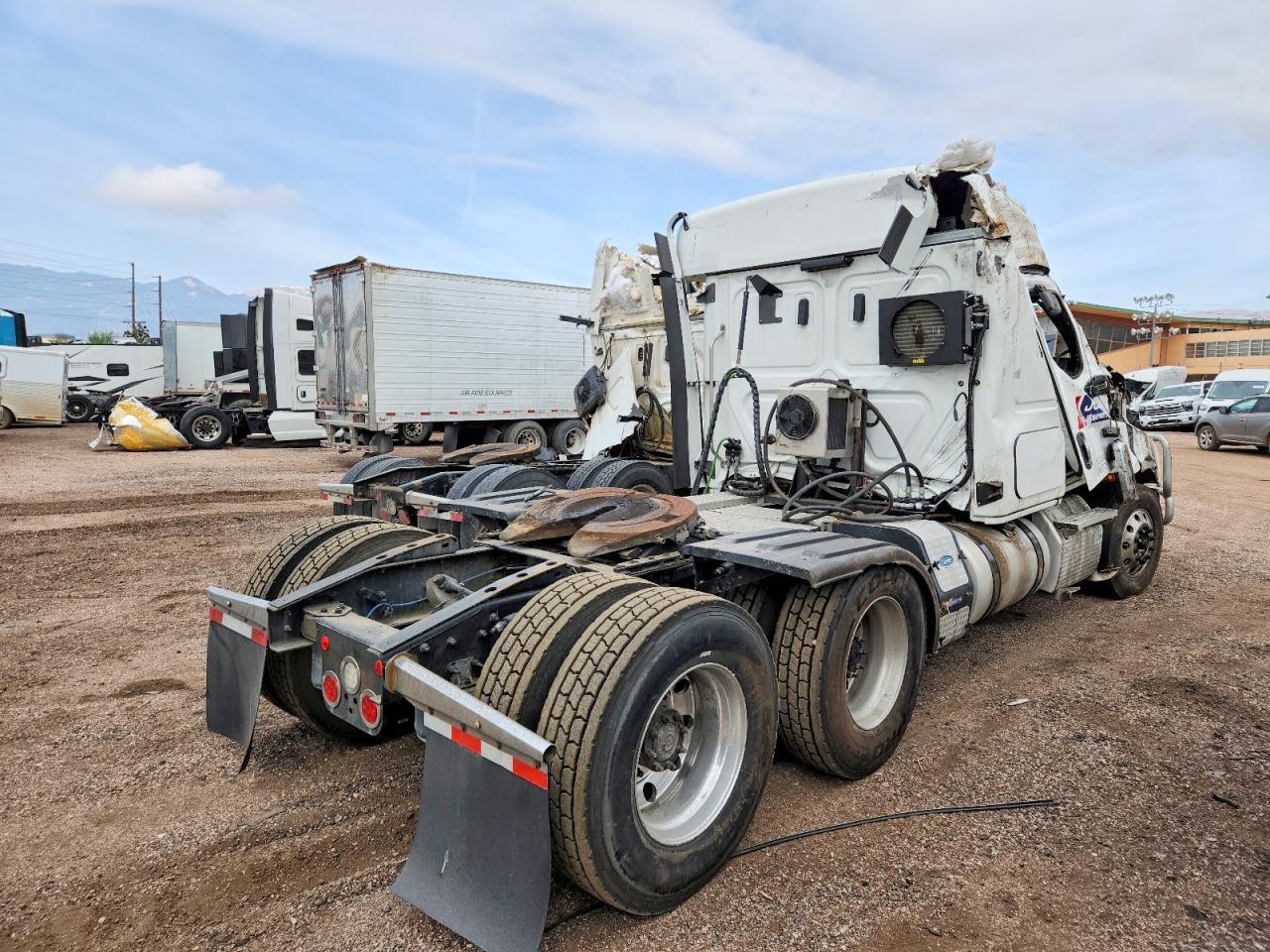 2022 Freigliner 2022 Freightliner Cascadia 126 Semi Truck