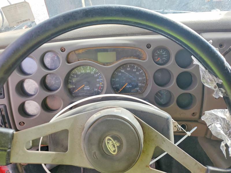 2001 Mack 600 CH600