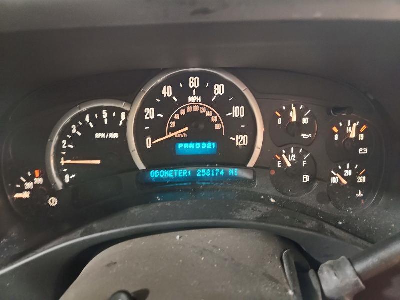 2004 Cadillac Escalade Luxury