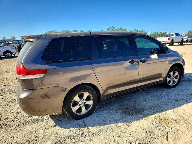 2011 Toyota Sienna Base