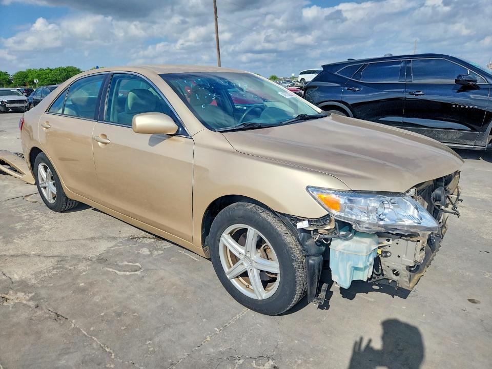 2010 Toyota Camry le