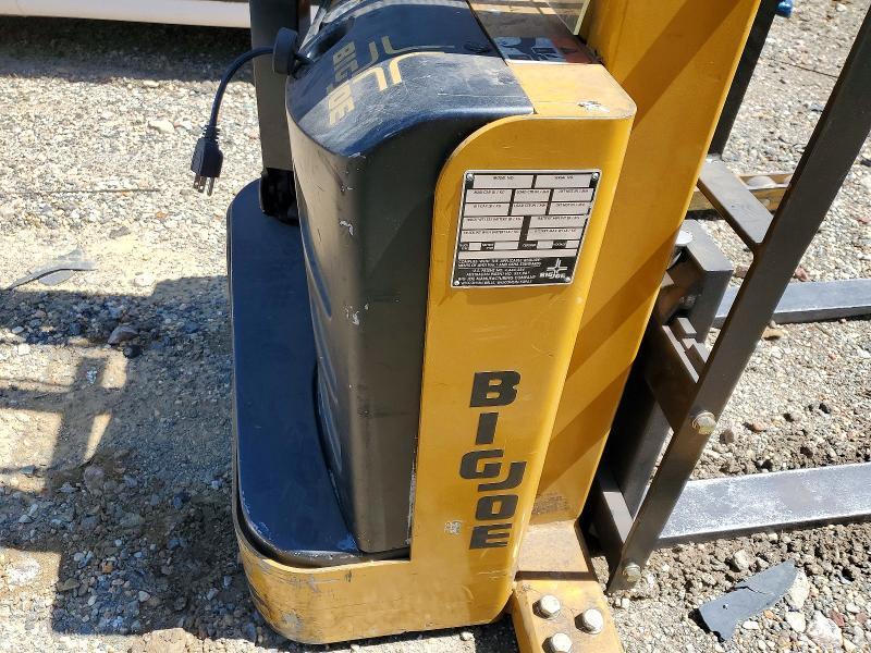 2012 Big Joe S22-116 Pallet Jack