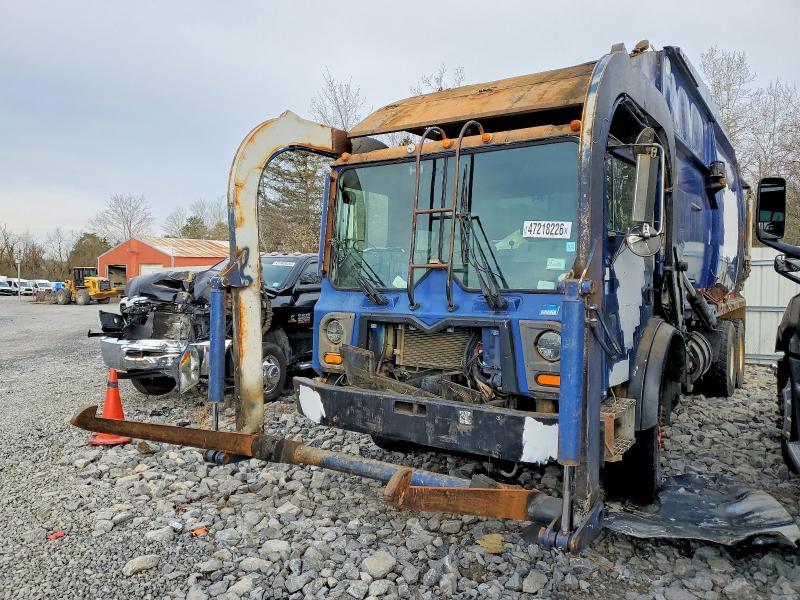 2014 Mack 600 Mru600