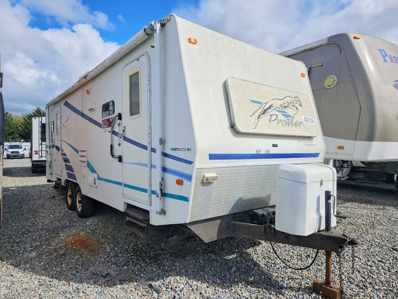 2001 Fleetwood Prowler Camper