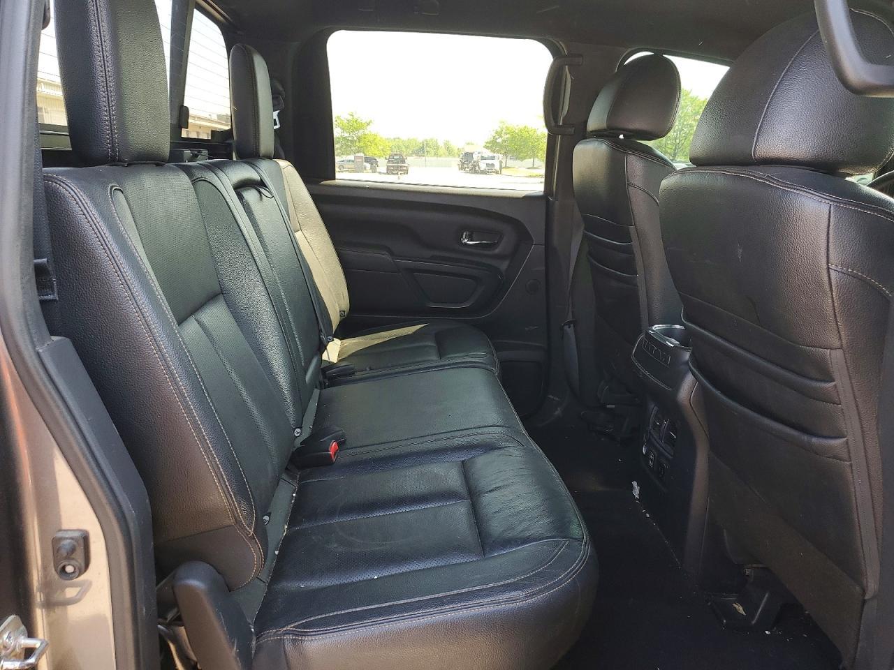 2019 Nissan Titan XD SL