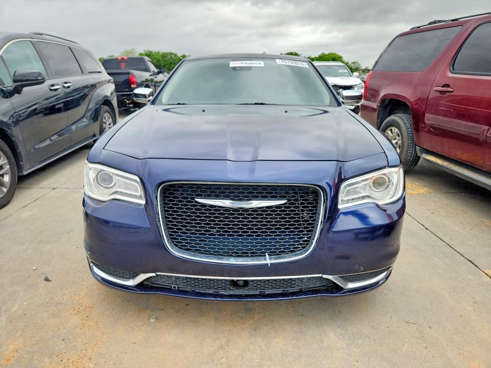 2017 Chrysler 300c