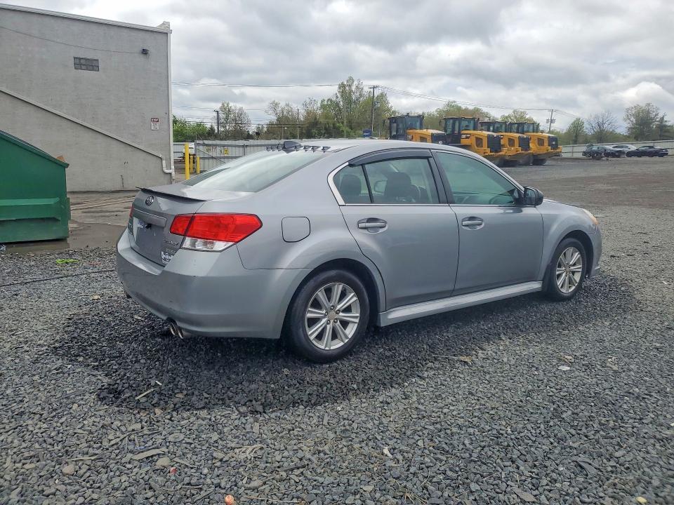 2011 Subaru Legacy 2.5i Premium