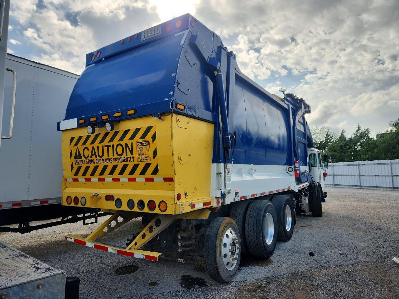 2015 Autocar Llc 2015 Autocar Xpeditor Refuse Truck