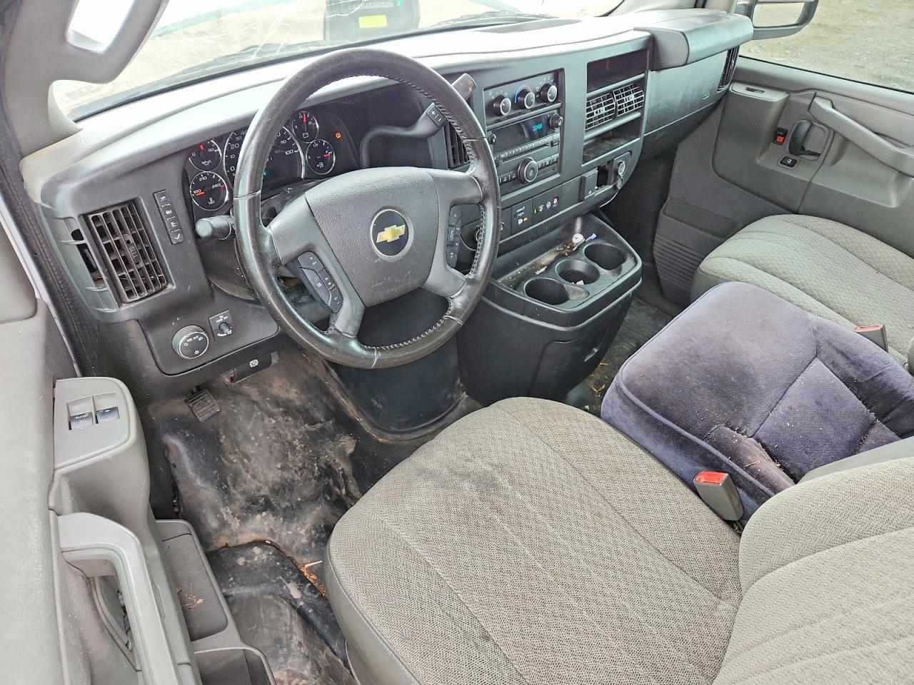 2020 Chevrolet Express Delivery Truck