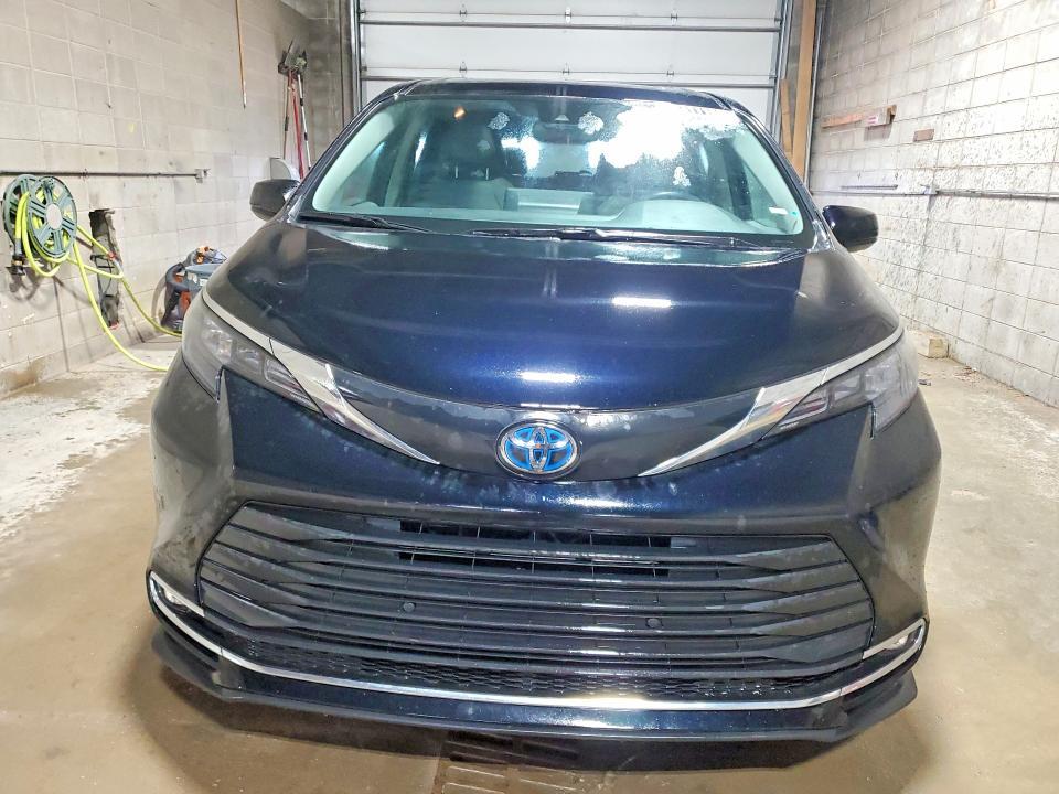 2024 Toyota Sienna