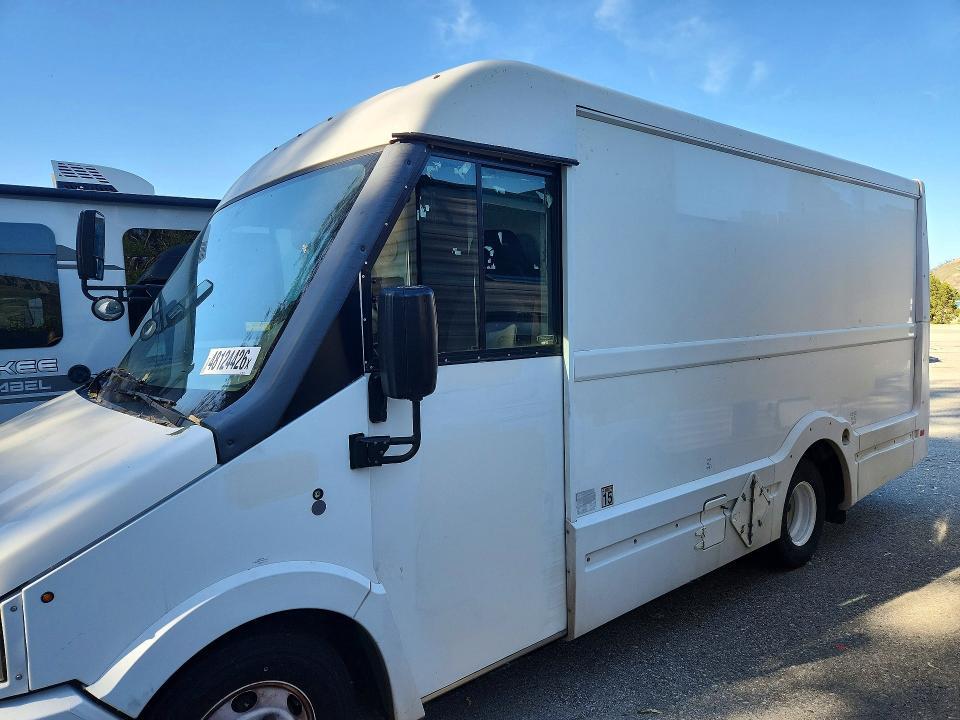 2016 Isuzu NPR