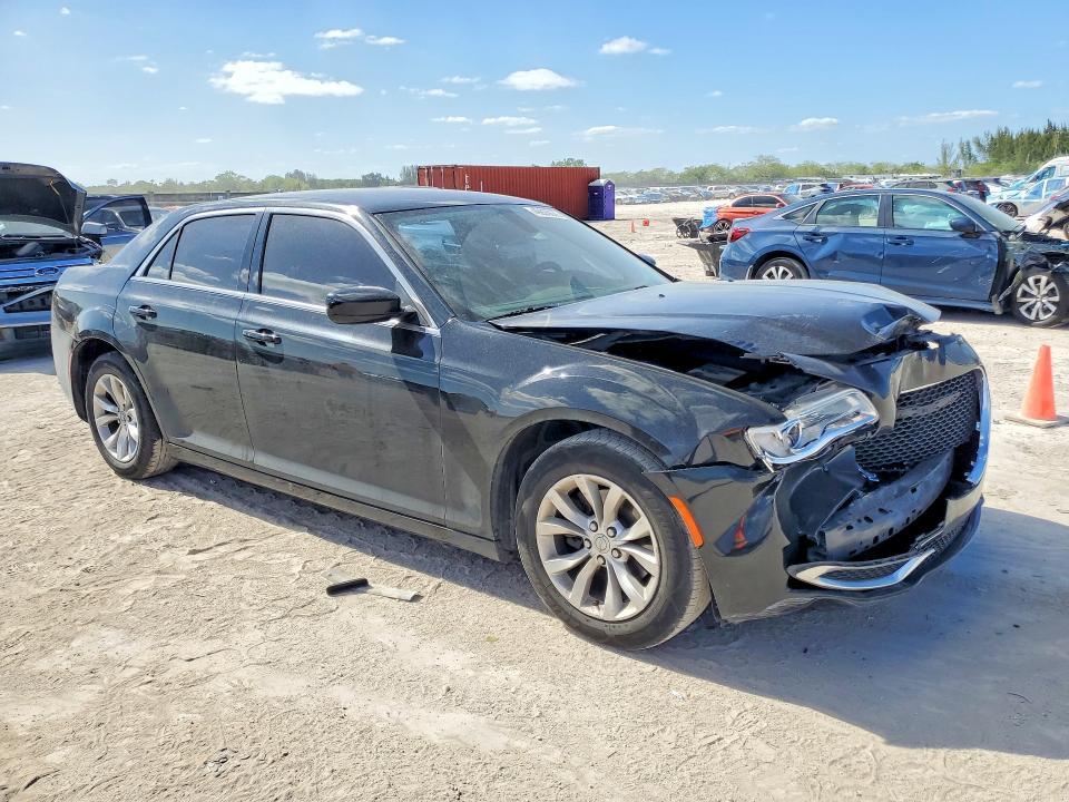 2015 Chrysler 300 Limited