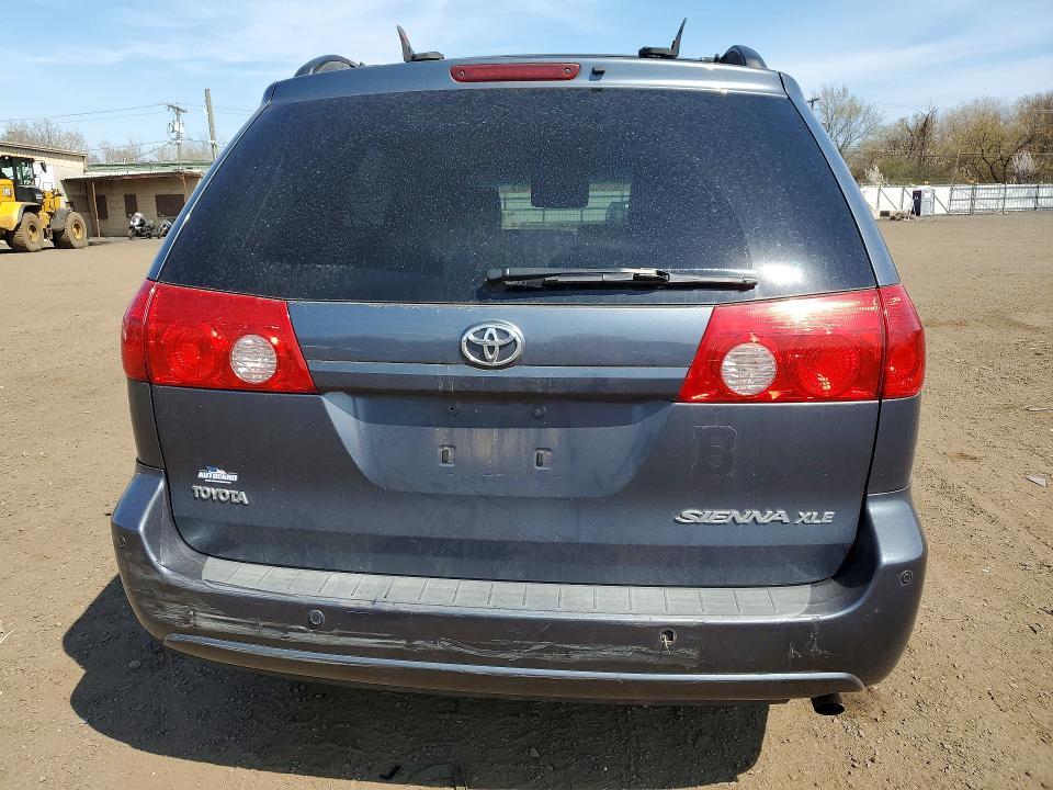2009 Toyota Sienna xle