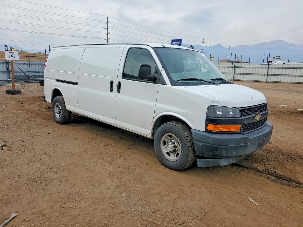 2018 Chevrolet Express G2500 4LT
