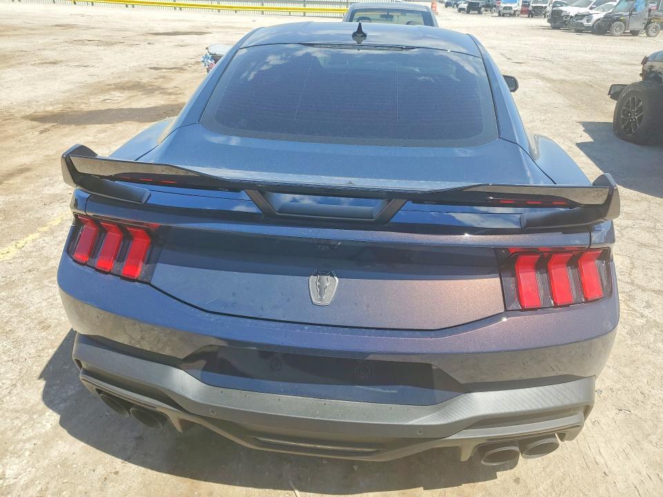 2024 Ford Mustang Dark Horse