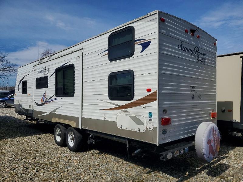 2012 Winnebago Sunnybrook Camper