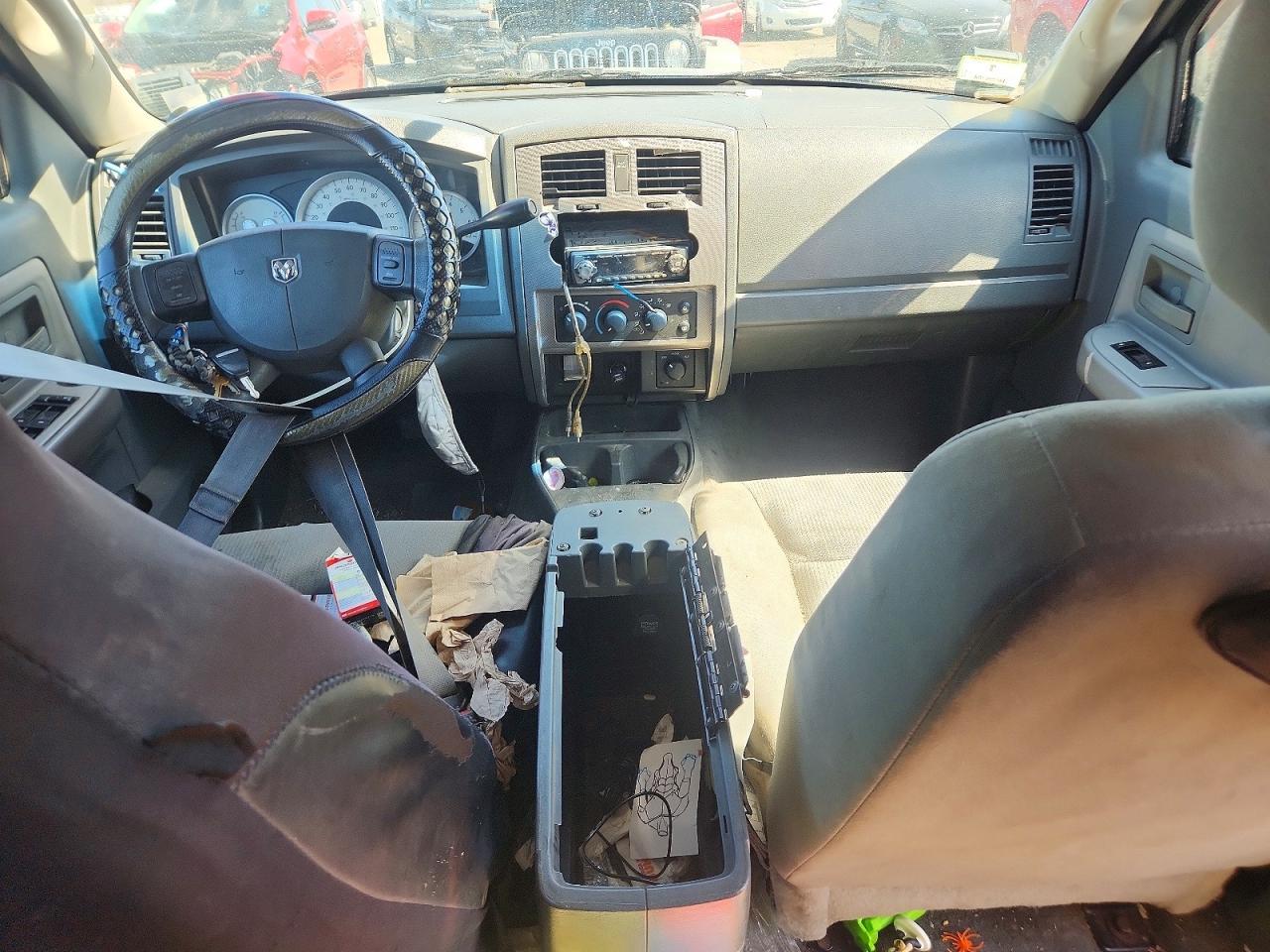 2006 Dodge Dakota Quad SLT