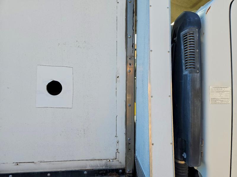 2008 Chev Rolet W5500 BOX Truck