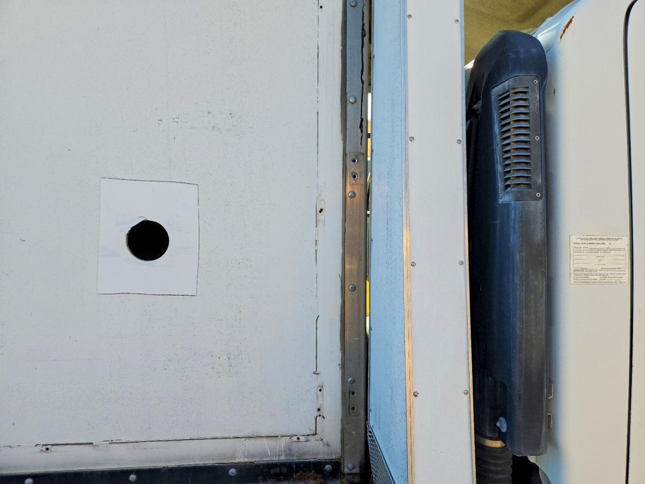 2008 Chev Rolet W5500 BOX Truck