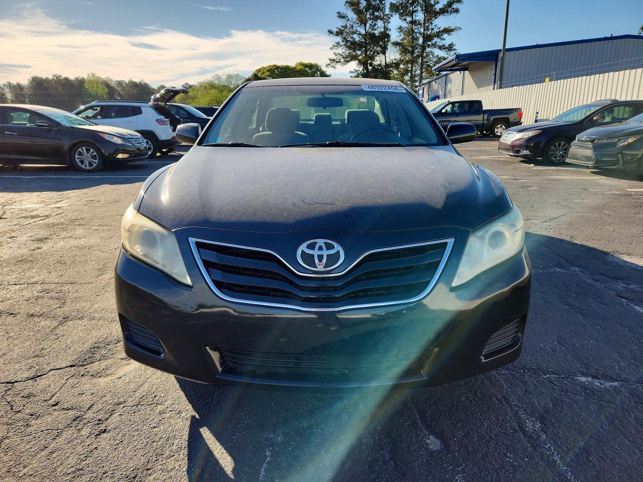 2011 Toyota Camry le