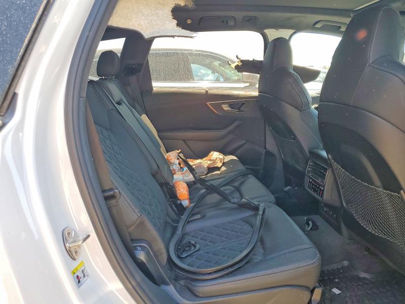 2023 Audi SQ7 Prestige