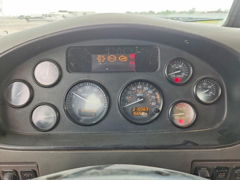 2012 Peterbilt 348