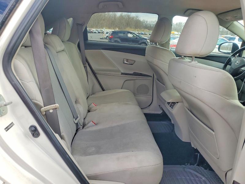 2010 Toyota Venza awd 4cyl