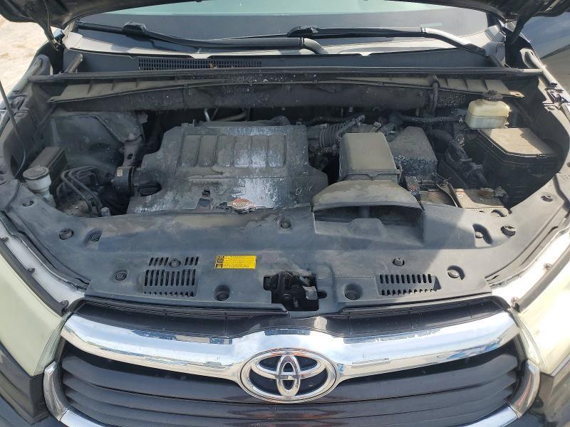 2015 Toyota Highlander le Plus