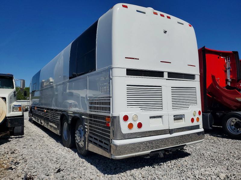 2004 Prevost Bus