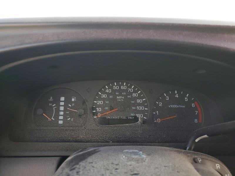 2000 Nissan Frontier xe