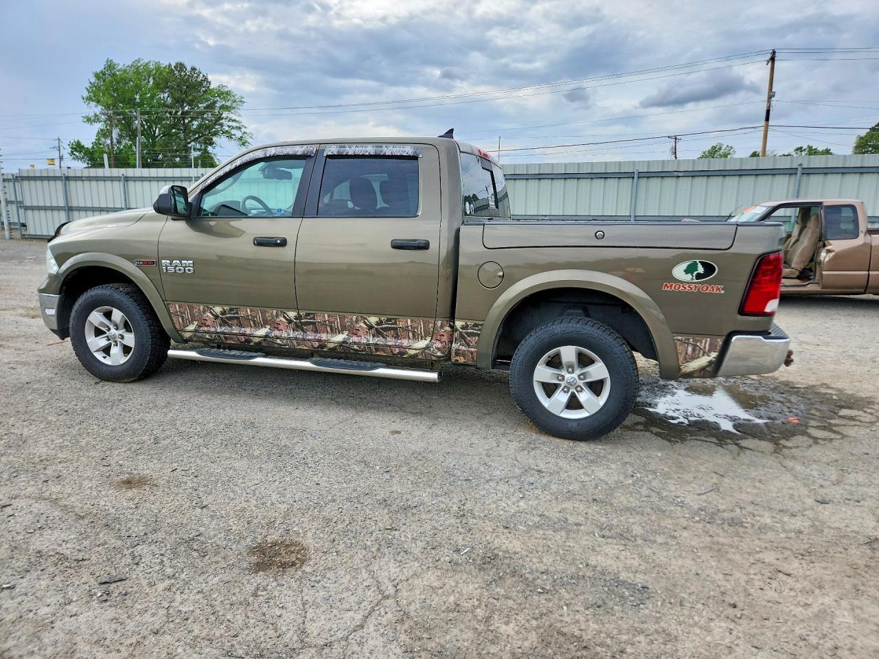 2015 Dodge RAM 1500 SLT