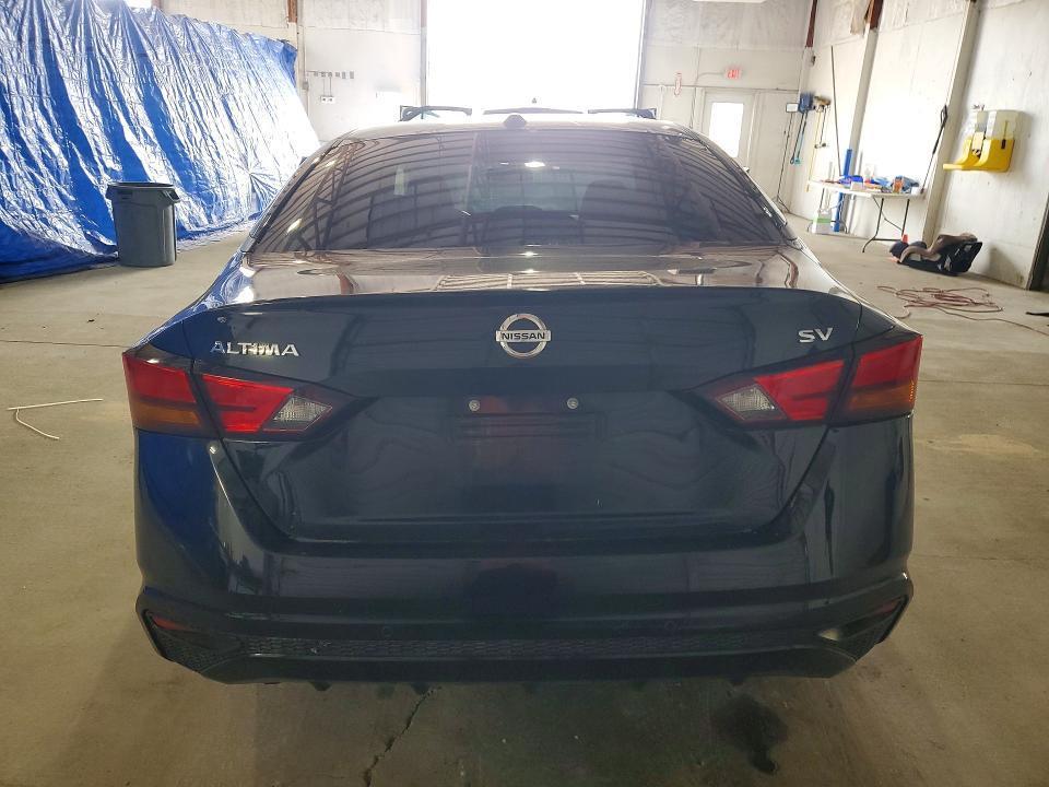 2021 Nissan Altima sv