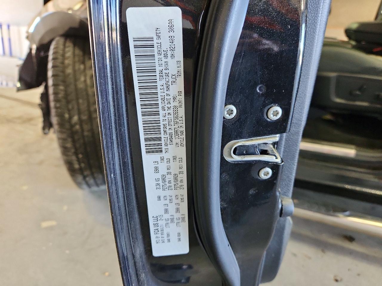 2015 Dodge RAM 1500 SLT