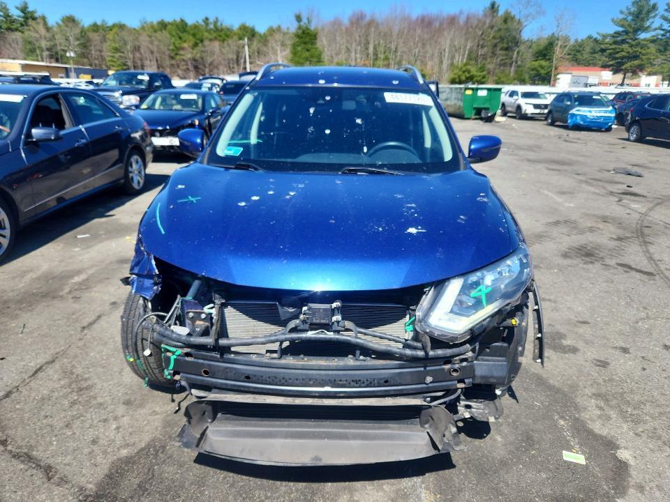 2019 Nissan Rogue sv