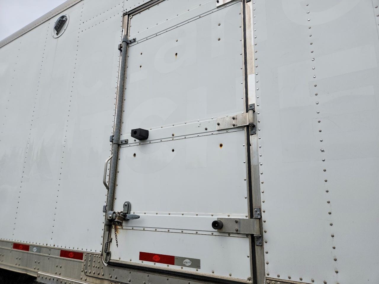 2015 Utility VS2RA Refrigerated Van Trailer
