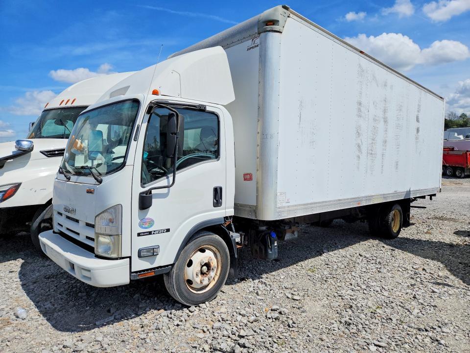 2014 Isuzu NRR Delivery Truck