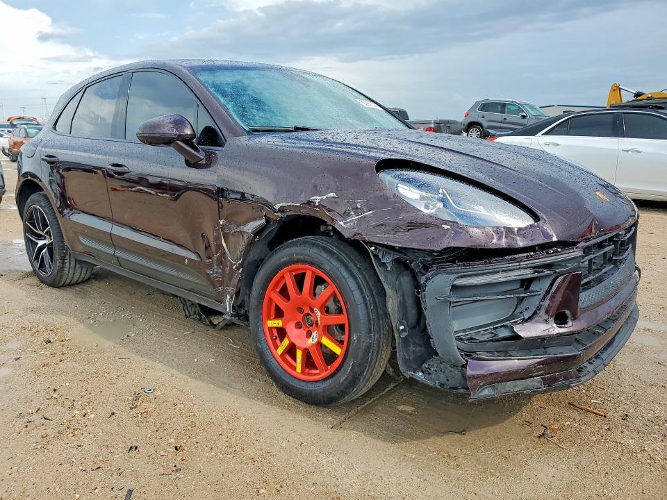 2023 Porsche Macan Base