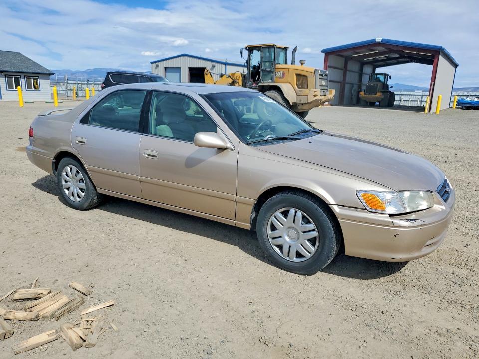 2000 Toyota Camry le