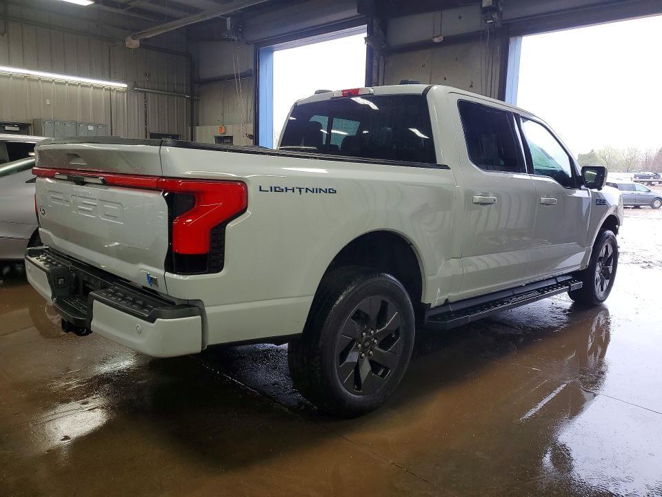 2025 Ford F150 Lightning Lariat